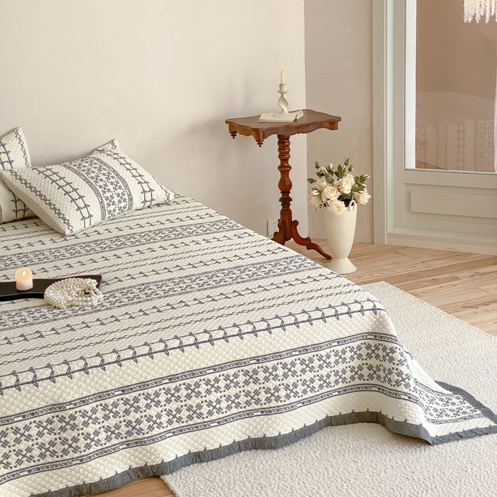 91家纺网 家纺一手货源 找家纺 麻依 2026新款韩国重工全棉纱布床盖床盖三件套 晴岚-米白