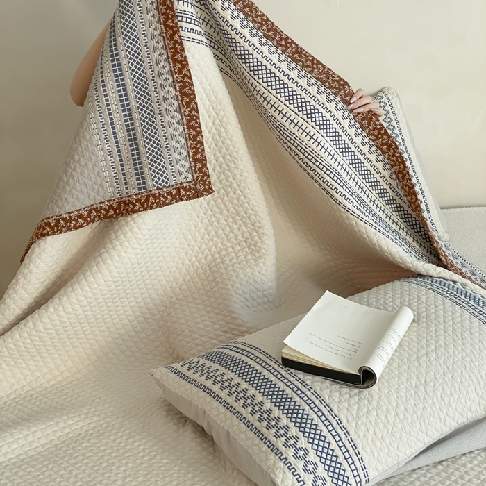 91家纺网 家纺一手货源 找家纺 麻依 2026新款韩国重工全棉纱布床盖床盖三件套 洛格羽