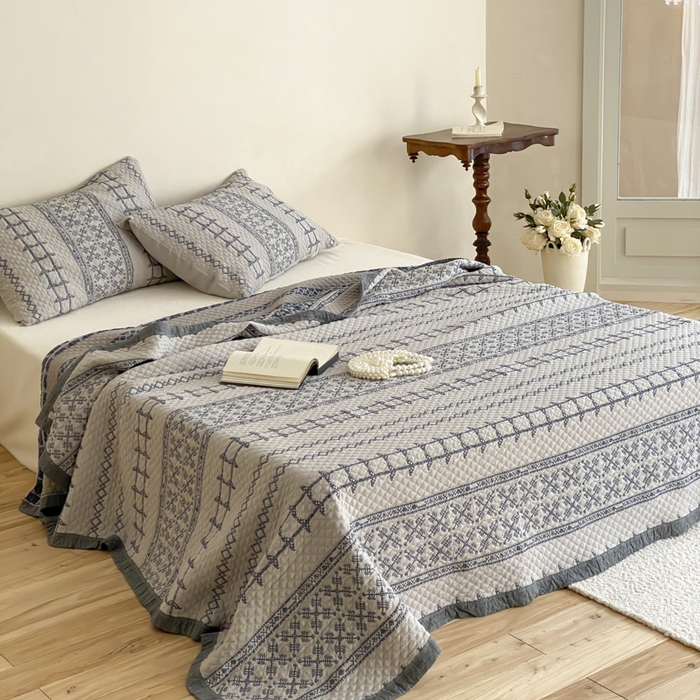 91家纺网 家纺一手货源 找家纺 麻依 2026新款韩国重工全棉纱布床盖床盖三件套 晴岚-灰咖