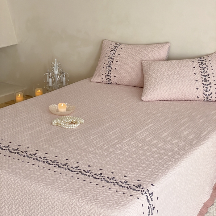 91家纺网 家纺一手货源 找家纺 麻依 2026新款韩国重工全棉纱布床盖床盖三件套 烟雨-粉