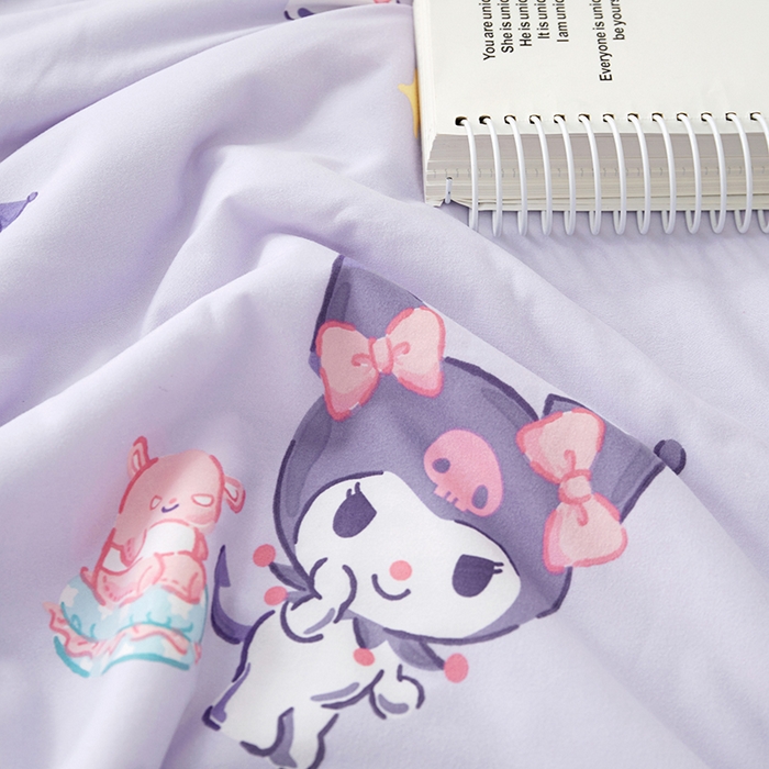 91家纺网 家纺一手货源 找家纺 优雅星家纺 2026新款A类针织棉三丽鸥正版夏被儿童卡通牛奶丝凉感夏凉被 库洛米-紫