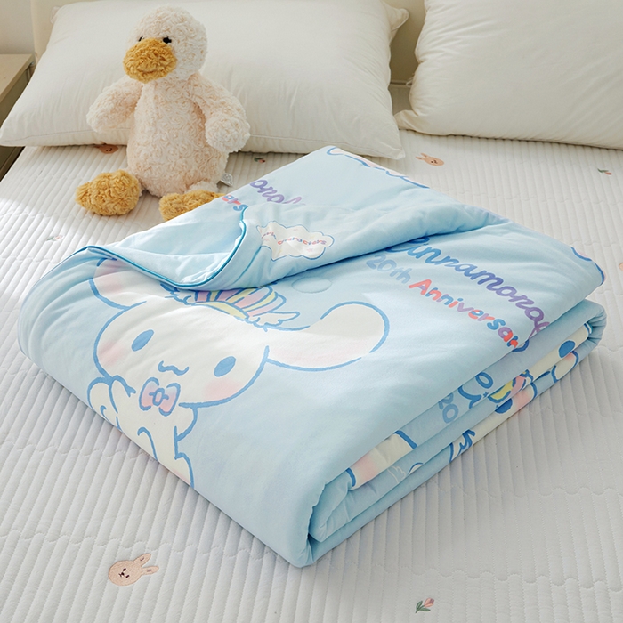 91家纺网 家纺一手货源 找家纺 优雅星家纺 2026新款A类针织棉三丽鸥正版夏被儿童卡通牛奶丝凉感夏凉被 玉桂狗-天蓝