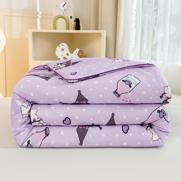 91家纺网 家纺一手货源 找家纺 优雅星家纺 2026新款A类针织棉三丽鸥正版夏被儿童卡通牛奶丝凉感夏凉被 波点紫库洛米