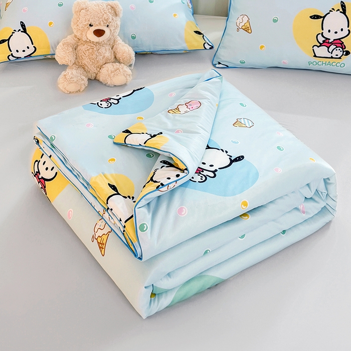 91家纺网 家纺一手货源 找家纺 优雅星家纺 2026新款A类针织棉三丽鸥正版夏被儿童卡通牛奶丝凉感夏凉被 冰淇淋帕恰狗