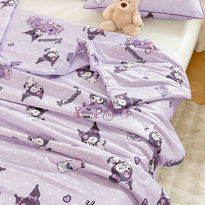 91家纺网 家纺一手货源 找家纺 优雅星家纺 2026新款A类针织棉三丽鸥正版夏被儿童卡通牛奶丝凉感夏凉被 波点紫库洛米