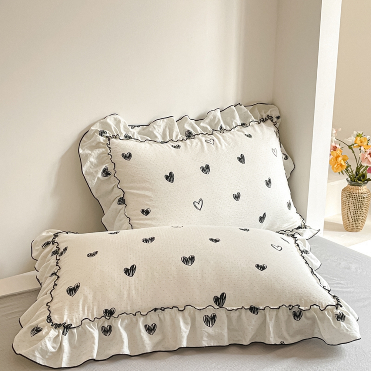 91家纺网 家纺一手货源 找家纺 柒月家居 2026新款法式赫本皱皱纱花边四件套 心心相印