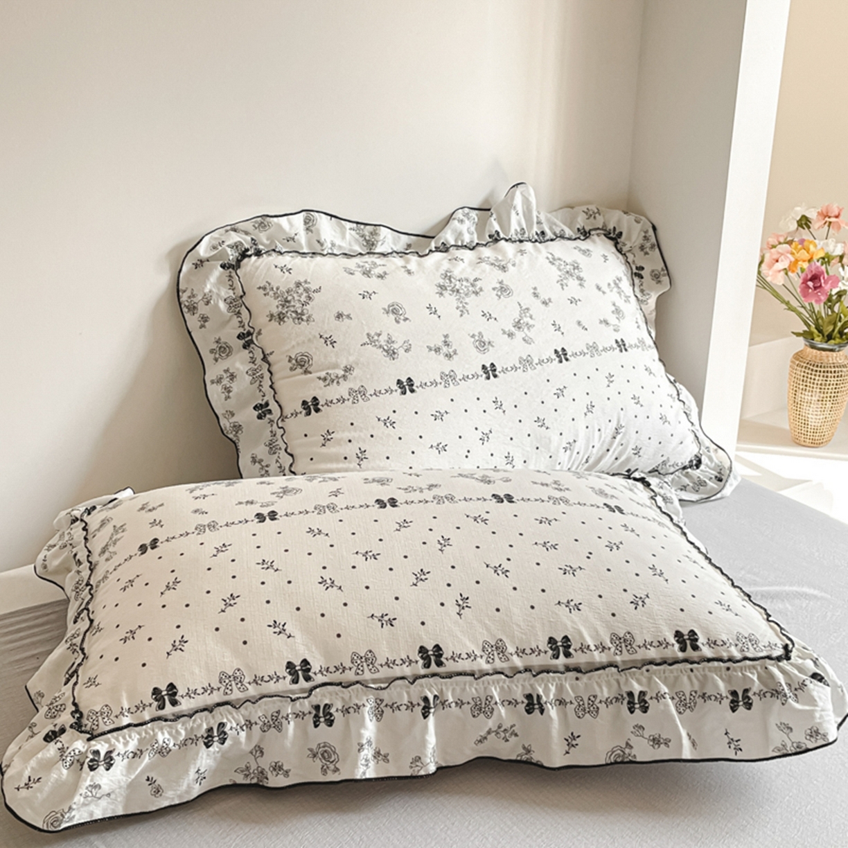 91家纺网 家纺一手货源 找家纺 柒月家居 2026新款法式赫本皱皱纱花边四件套 挽花