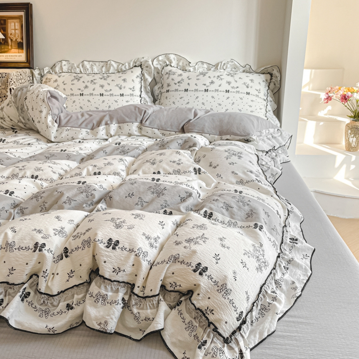 91家纺网 家纺一手货源 找家纺 柒月家居 2026新款法式赫本皱皱纱花边四件套 挽花