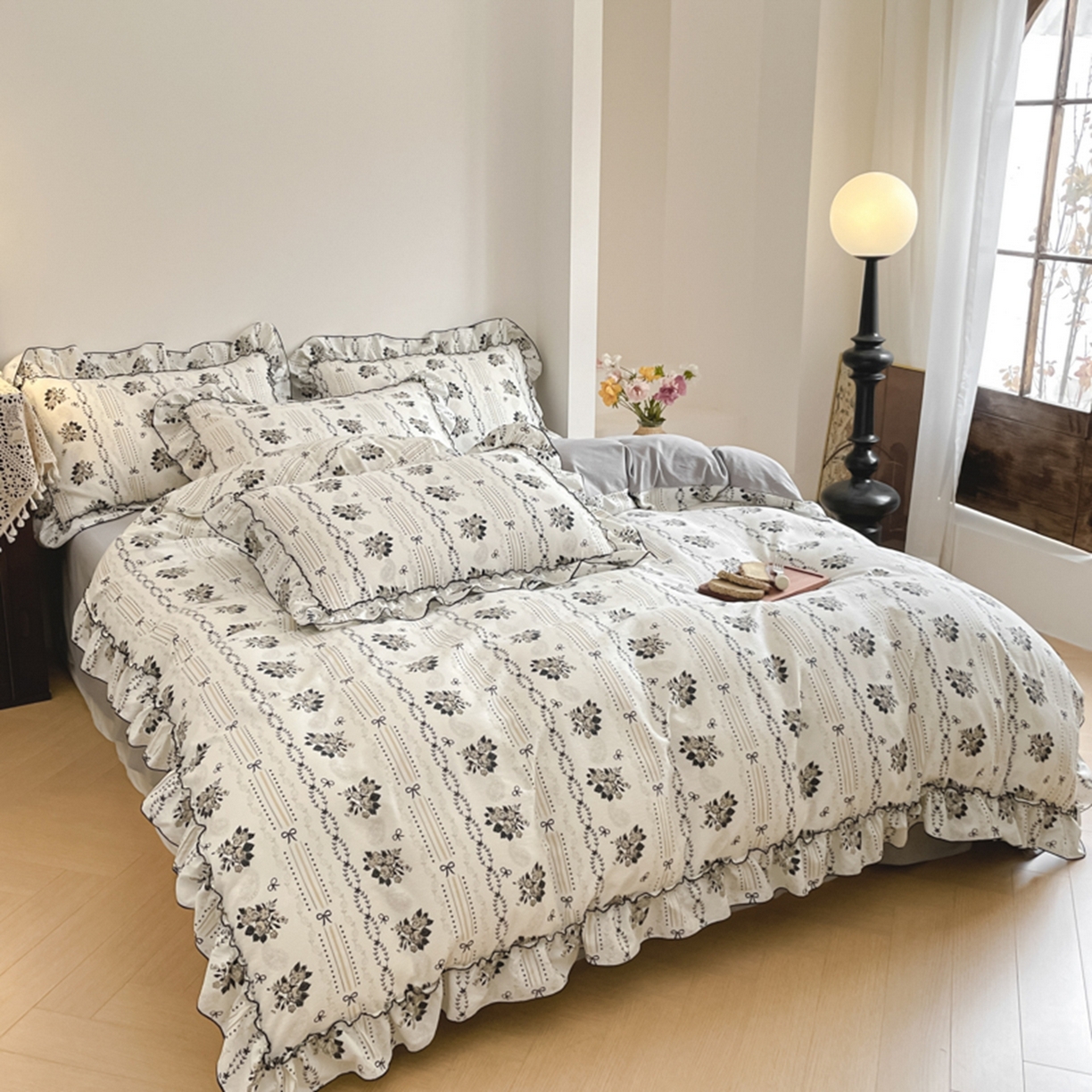 91家纺网 家纺一手货源 找家纺 柒月家居 2026新款法式赫本皱皱纱花边四件套 弥花集