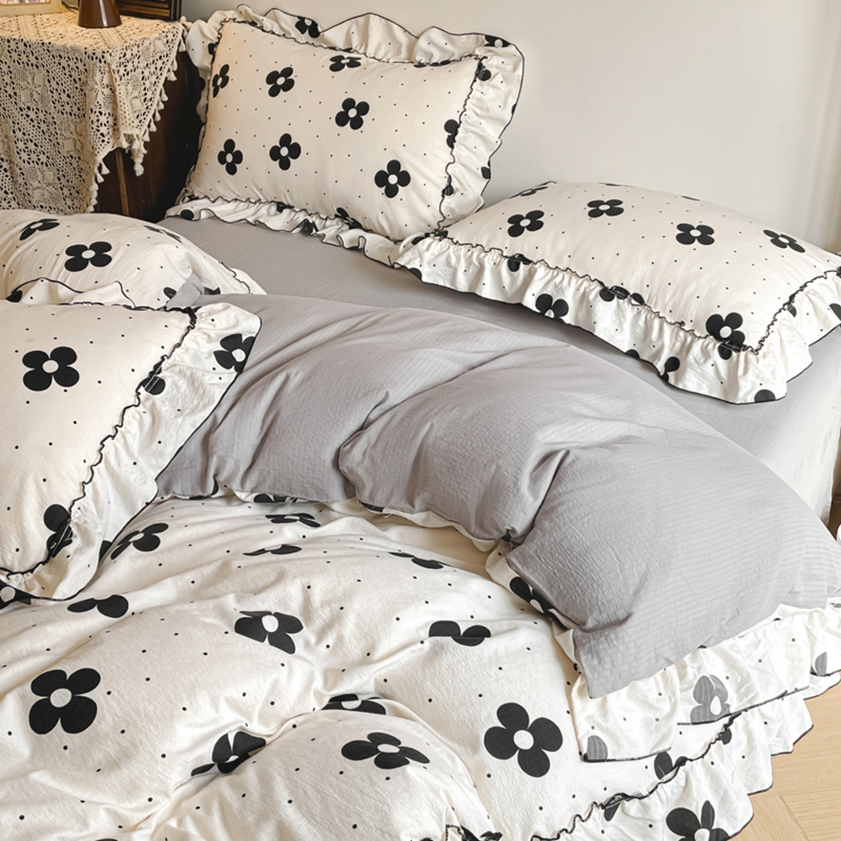 91家纺网 家纺一手货源 找家纺 柒月家居 2026新款法式赫本皱皱纱花边四件套 宝格丽曼