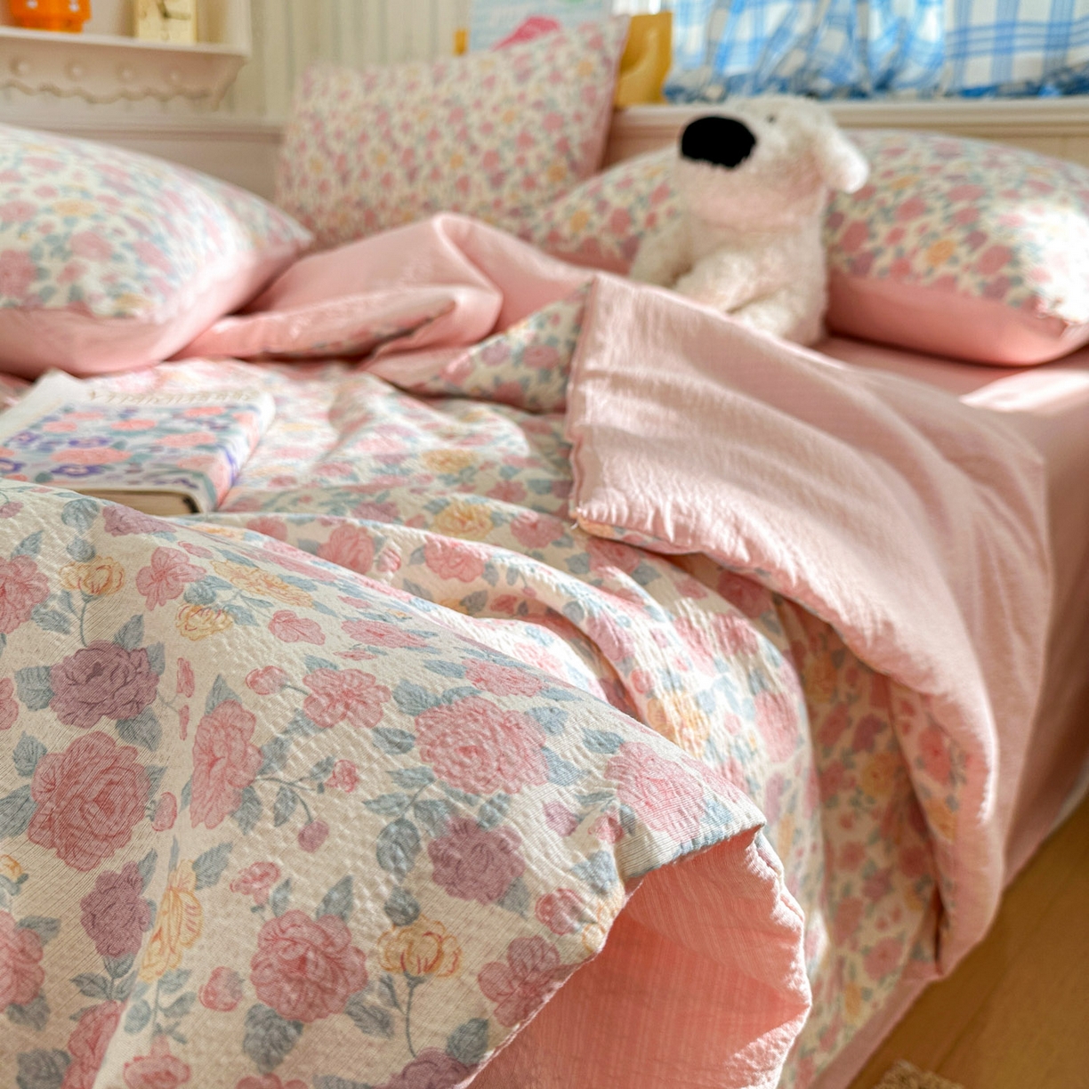 91家纺网 家纺一手货源 找家纺 N先生+V 13814689556 发大图/买家秀 2026春夏新款A类泡芙双层纱夏被系列夏凉被空调被 春风里(夏被）