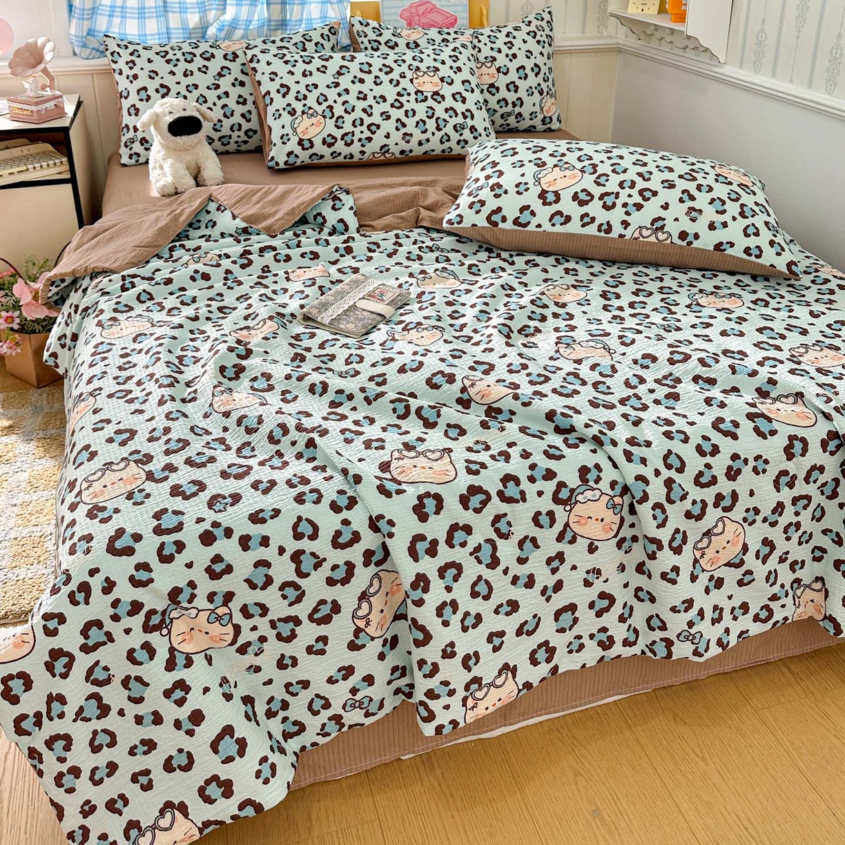 91家纺网 家纺一手货源 找家纺 N先生+V 13814689556 发大图/买家秀 2026春夏新款A类泡芙双层纱夏被系列夏凉被空调被 豹纹猫咪(夏被）