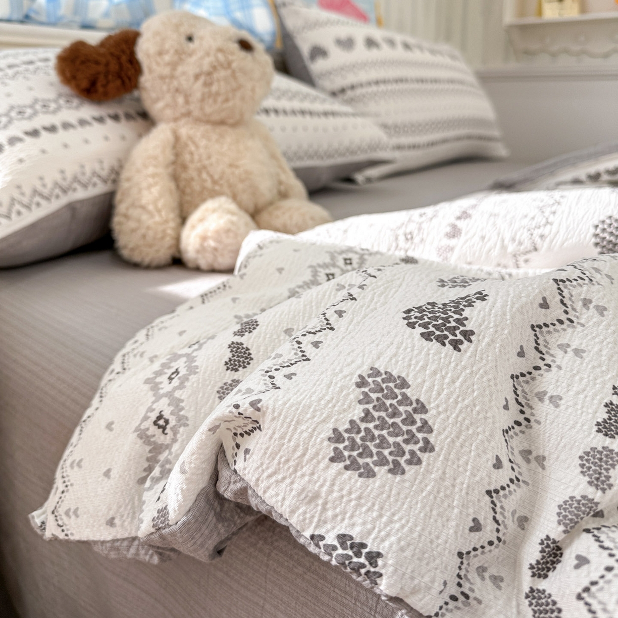 91家纺网 家纺一手货源 找家纺 N先生+V 13814689556 发大图/买家秀 2026春夏新款A类泡芙双层纱夏被系列夏凉被空调被 小确幸（夏被）