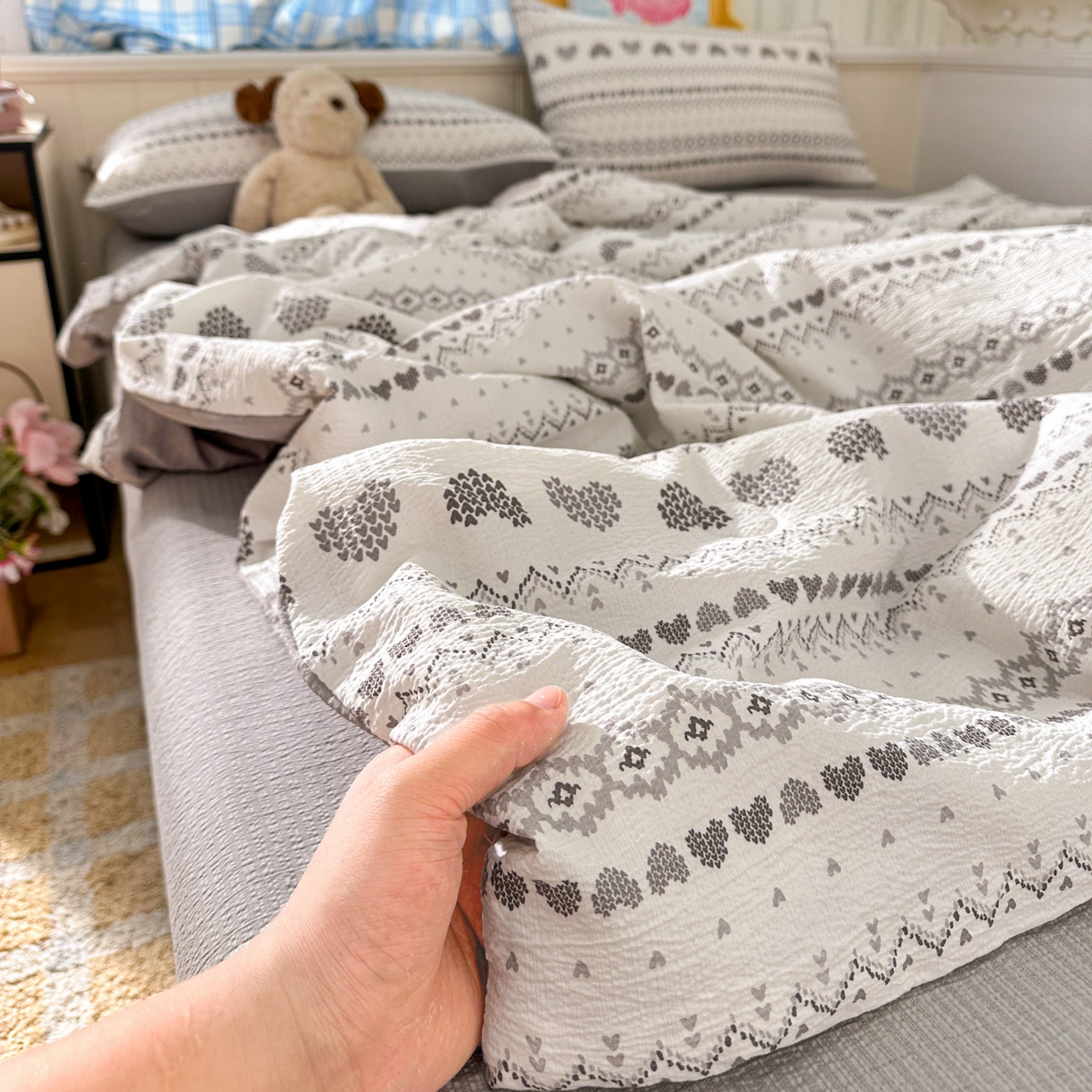 91家纺网 家纺一手货源 找家纺 N先生+V 13814689556 发大图/买家秀 2026春夏新款A类泡芙双层纱夏被系列夏凉被空调被 小确幸（夏被）