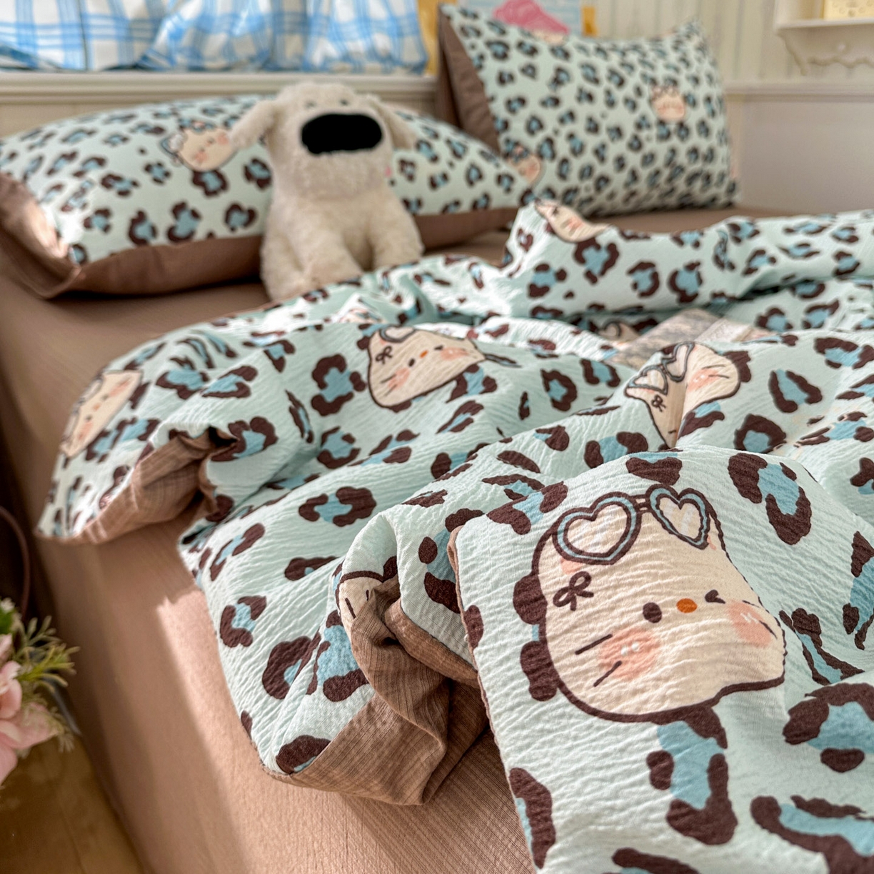 91家纺网 家纺一手货源 找家纺 N先生+V 13814689556 发大图/买家秀 2026春夏新款A类泡芙双层纱夏被系列夏凉被空调被 豹纹猫咪(夏被）