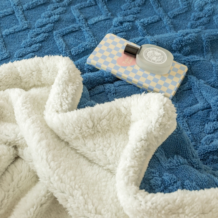 91家纺网 家纺一手货源 找家纺 （总）优雅星家纺 2026直播热款高克重双面绒塔芙绒羊羔绒复合提花毯子毛毯盖毯