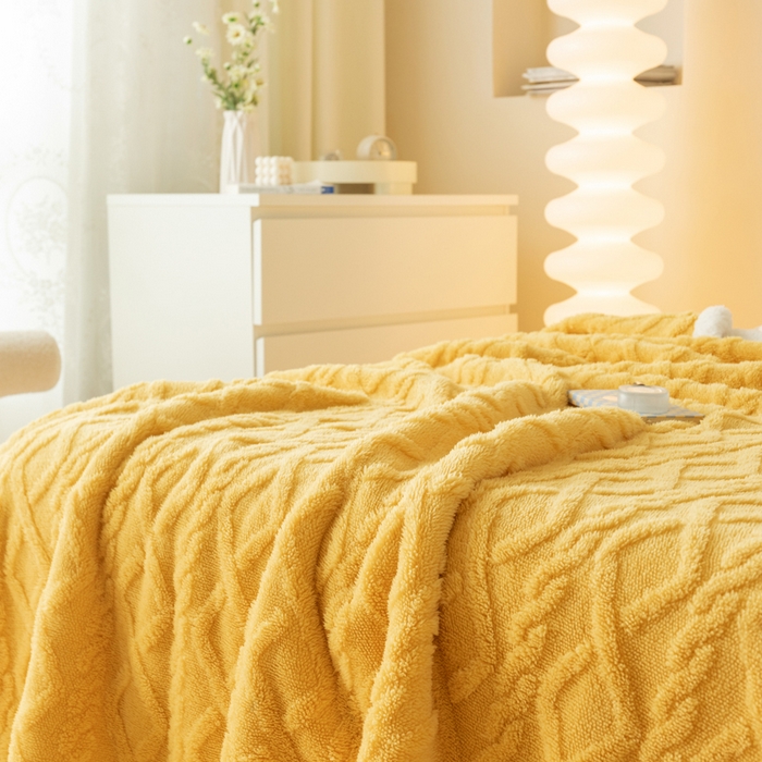 91家纺网 家纺一手货源 找家纺 优雅星家纺 2026直播热款高克重双面绒塔芙绒羊羔绒复合提花毯子毛毯盖毯 贵族黄