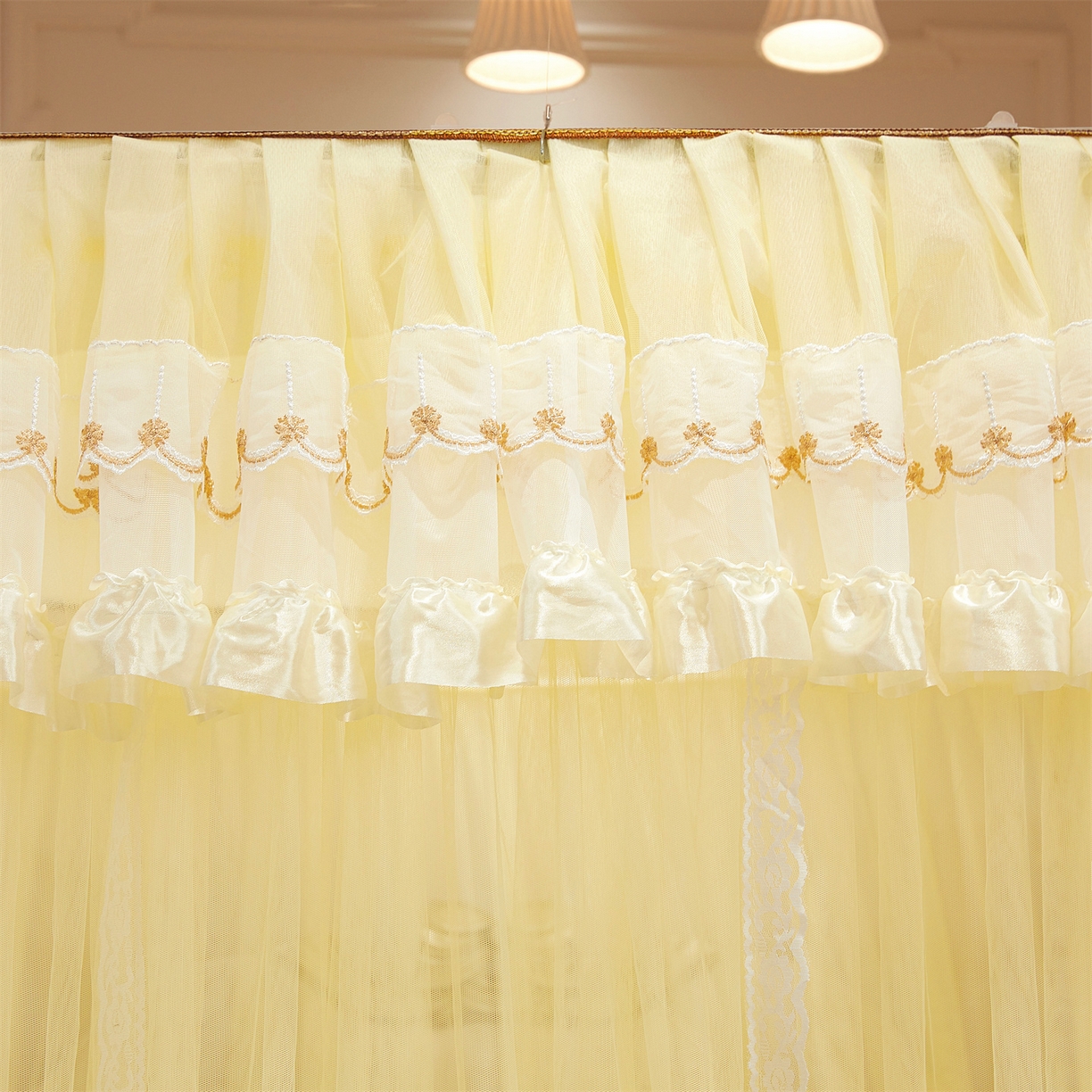 91家纺网 家纺一手货源 找家纺 舞夜盛世 2026新款U型导轨落地宫廷蚊帐-花好月圆 花好月圆-黄色