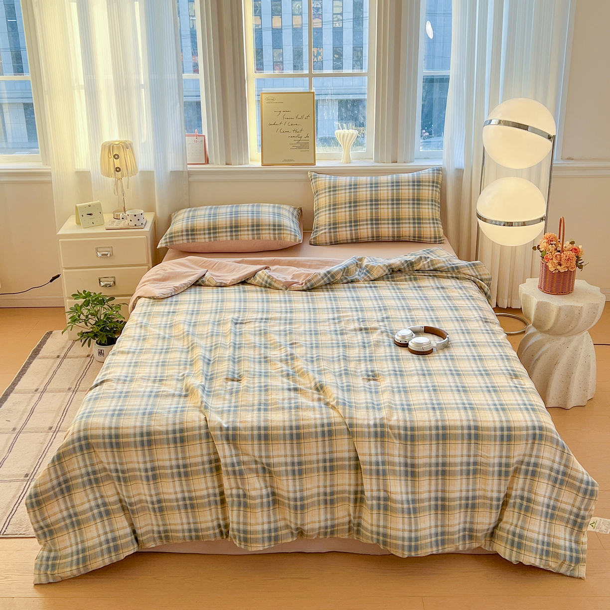 91家纺网 家纺一手货源 找家纺 纽缦家纺 2026新款水洗棉简约格子风夏被 临风