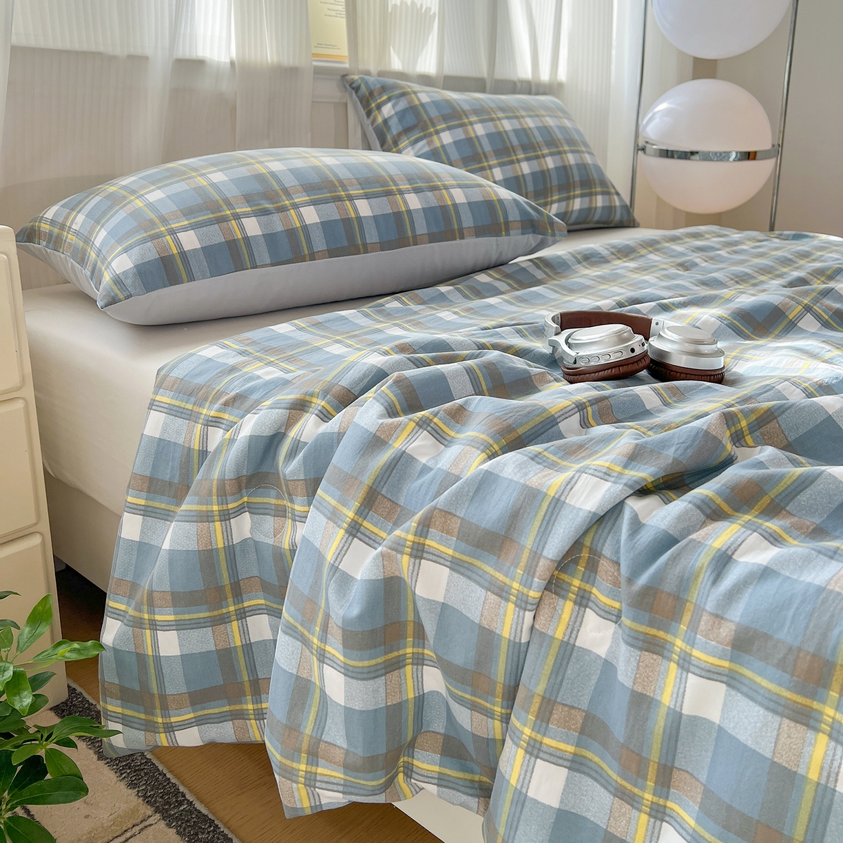 91家纺网 家纺一手货源 找家纺 纽缦家纺 2026新款水洗棉简约格子风夏被 简意