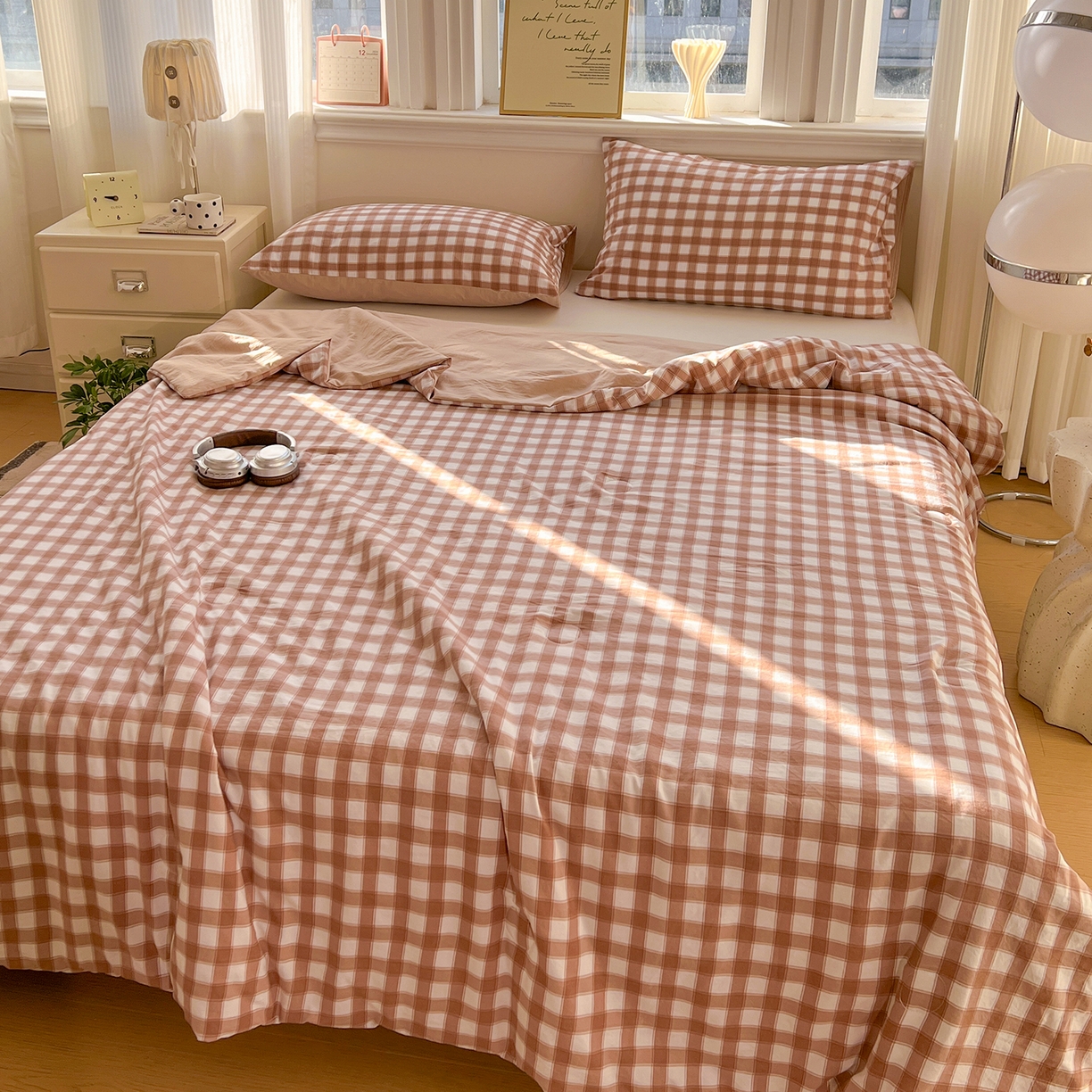 91家纺网 家纺一手货源 找家纺 纽缦家纺 2026新款水洗棉简约格子风夏被 朴雅