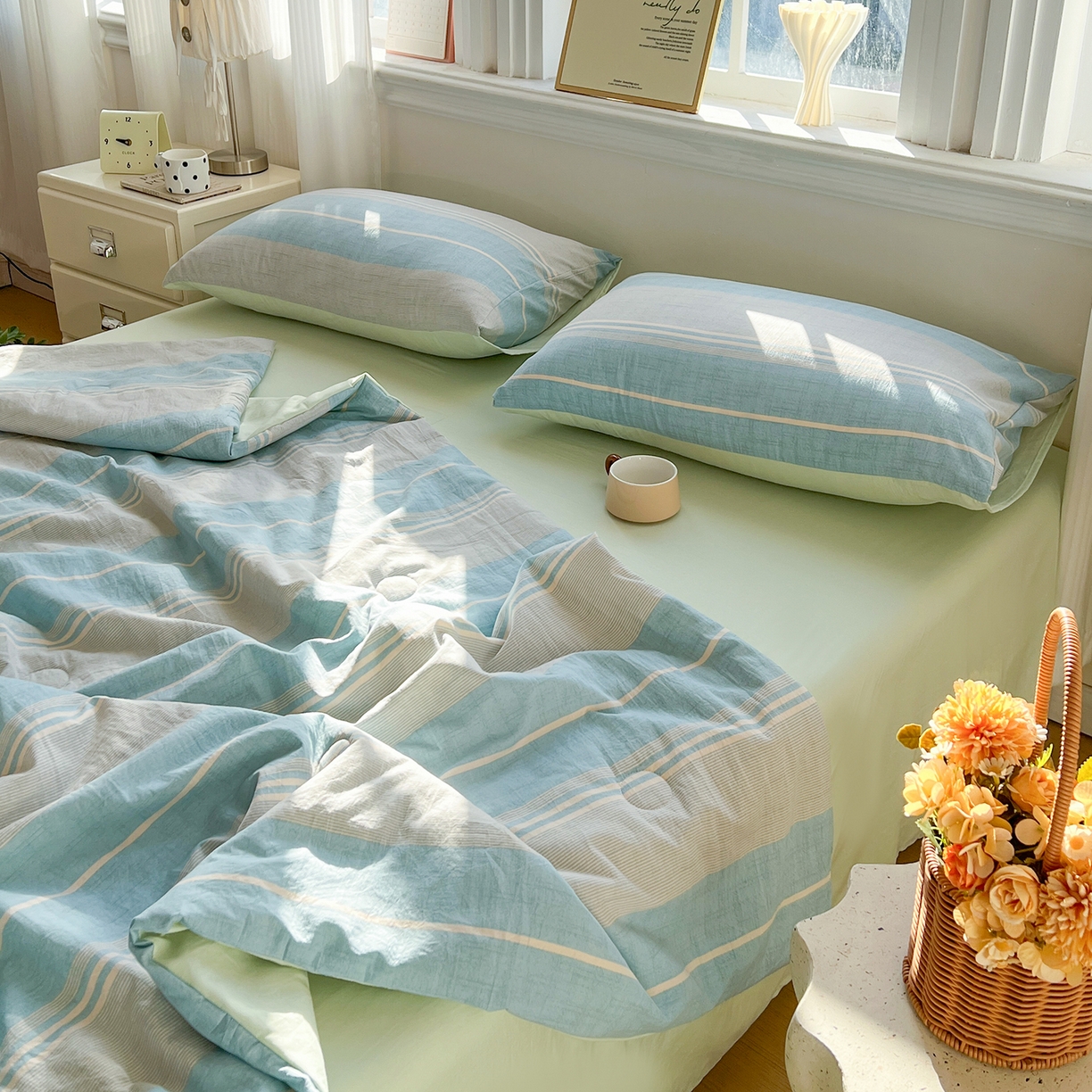 91家纺网 家纺一手货源 找家纺 纽缦家纺 2026新款水洗棉简约格子风夏被 淡香-兰