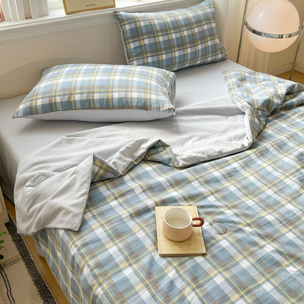 91家纺网 家纺一手货源 找家纺 纽缦家纺 2026新款水洗棉简约格子风夏被 简意