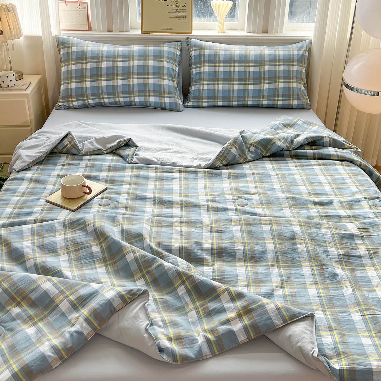 91家纺网 家纺一手货源 找家纺 纽缦家纺 2026新款水洗棉简约格子风夏被 简意