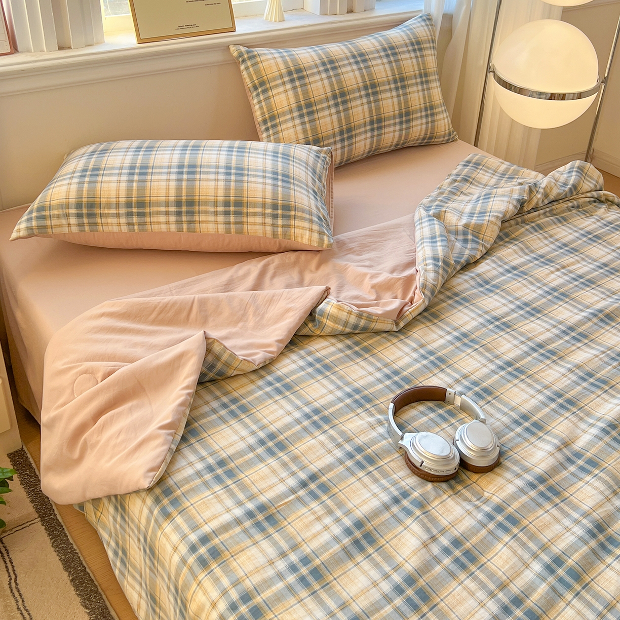 91家纺网 家纺一手货源 找家纺 纽缦家纺 2026新款水洗棉简约格子风夏被 临风