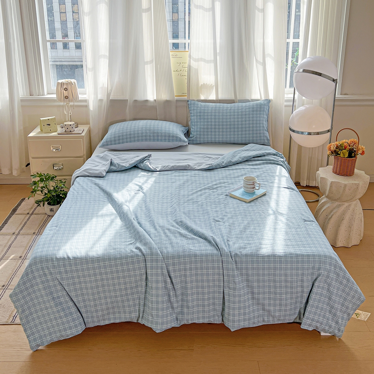 91家纺网 家纺一手货源 找家纺 纽缦家纺 2026新款水洗棉简约格子风夏被 海之声-灰