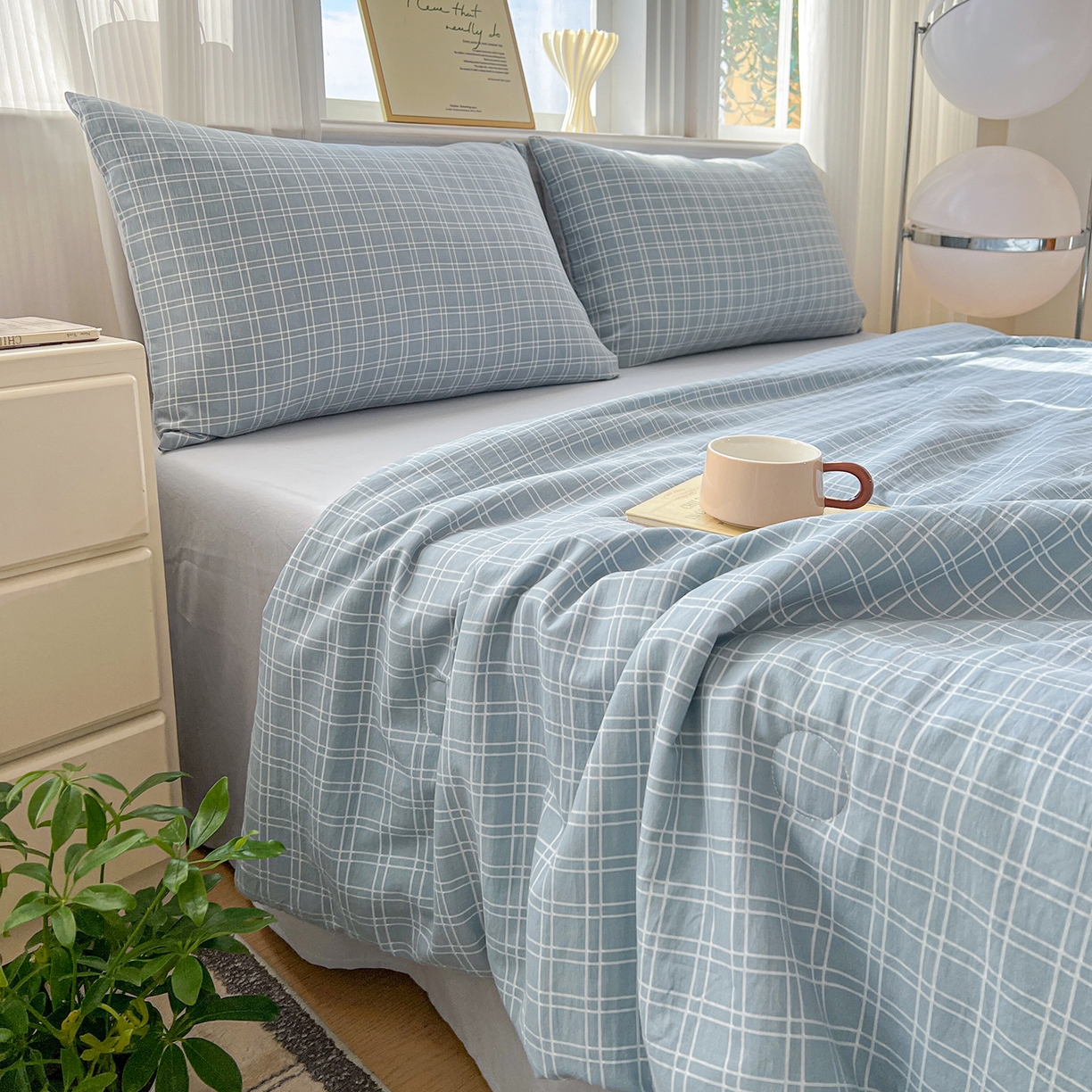 91家纺网 家纺一手货源 找家纺 纽缦家纺 2026新款水洗棉简约格子风夏被 海之声-灰