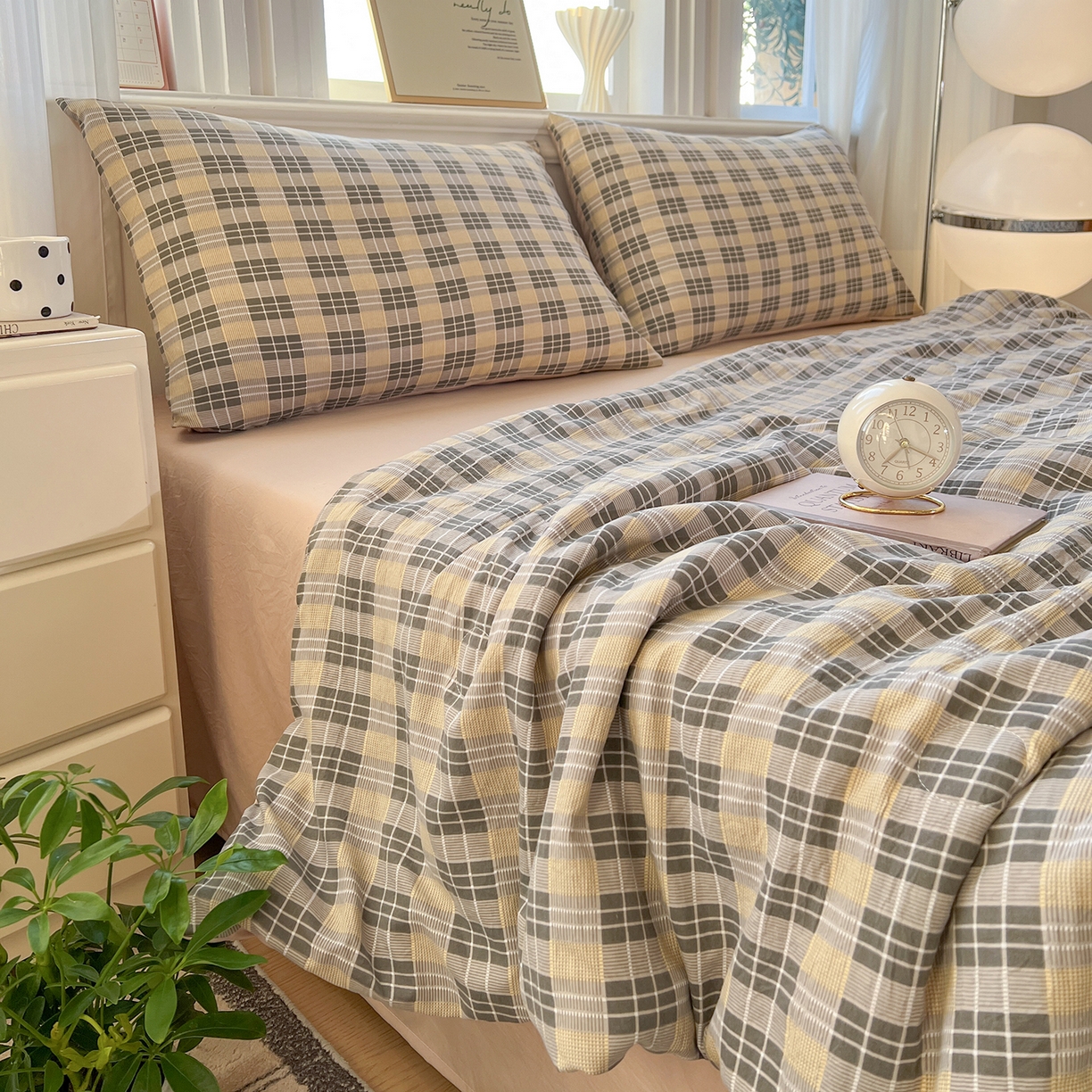 91家纺网 家纺一手货源 找家纺 纽缦家纺 2026新款水洗棉简约格子风夏被 云初