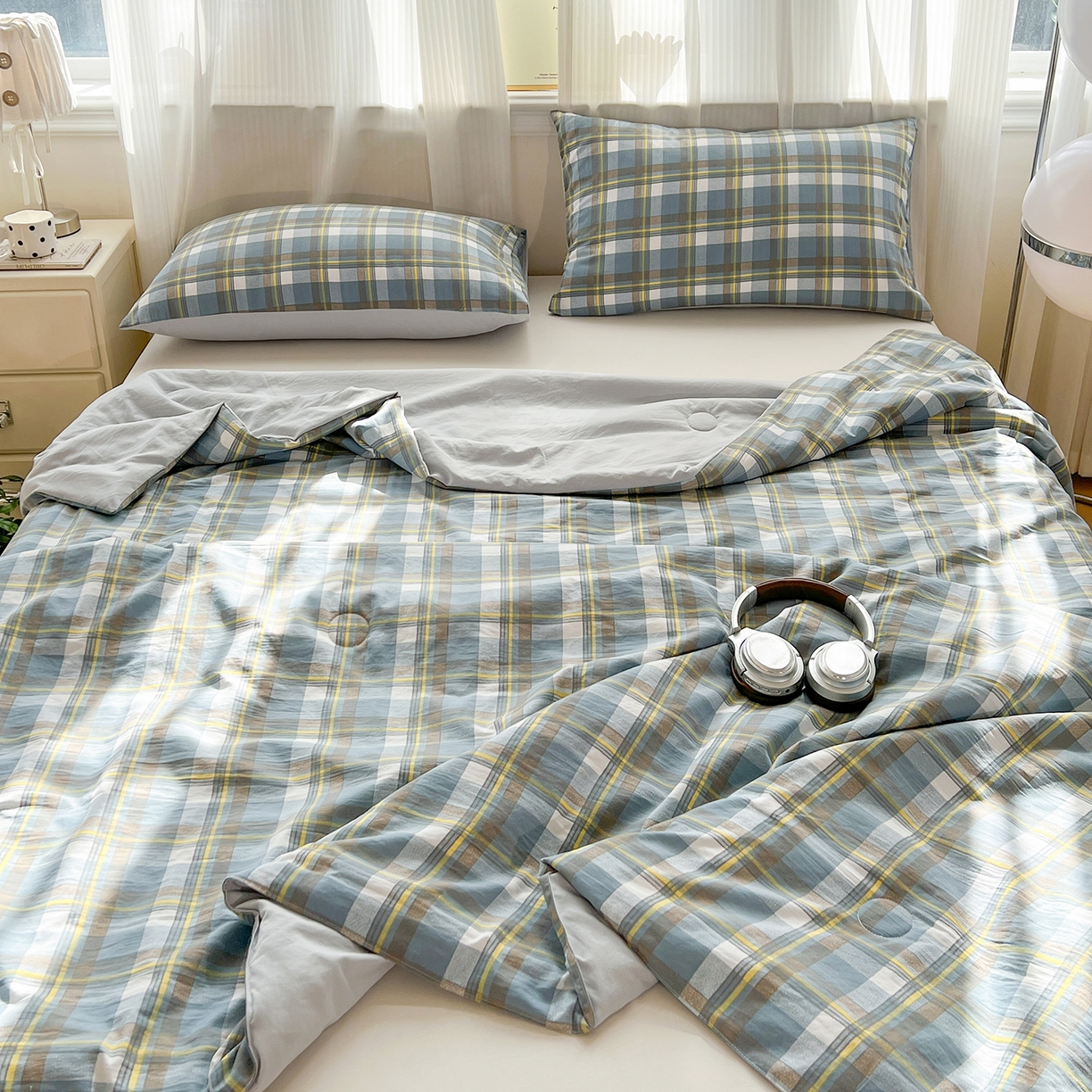 91家纺网 家纺一手货源 找家纺 纽缦家纺 2026新款水洗棉简约格子风夏被 简意