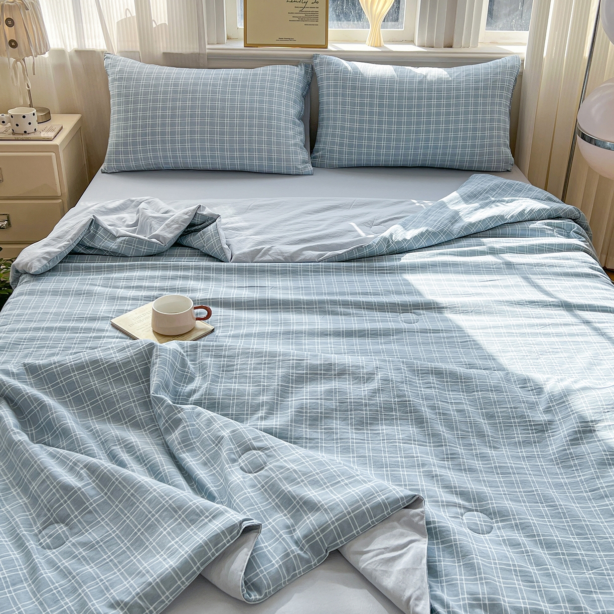 91家纺网 家纺一手货源 找家纺 纽缦家纺 2026新款水洗棉简约格子风夏被 海之声-灰