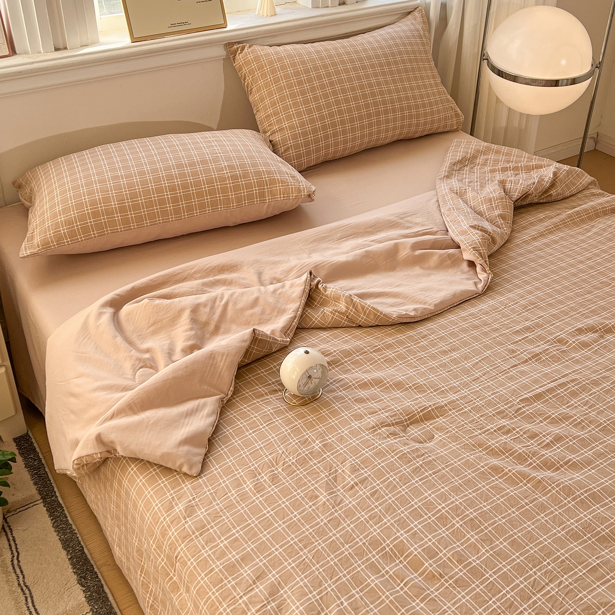 91家纺网 家纺一手货源 找家纺 纽缦家纺 2026新款水洗棉简约格子风夏被 海之声咖