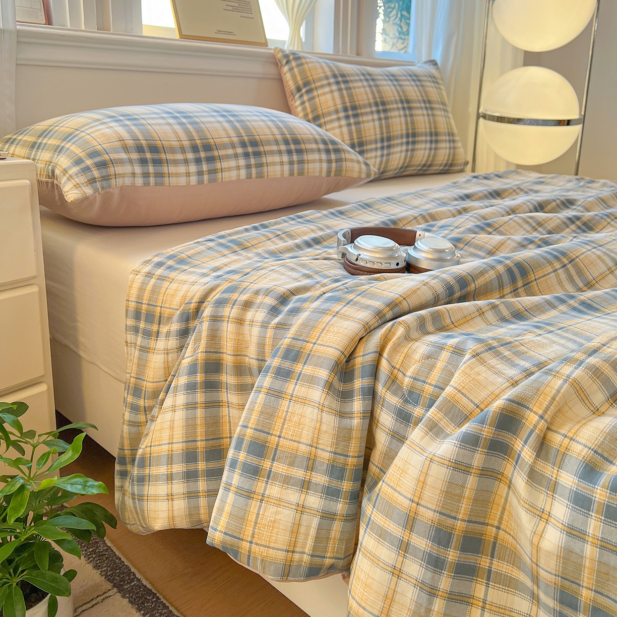 91家纺网 家纺一手货源 找家纺 纽缦家纺 2026新款水洗棉简约格子风夏被 临风