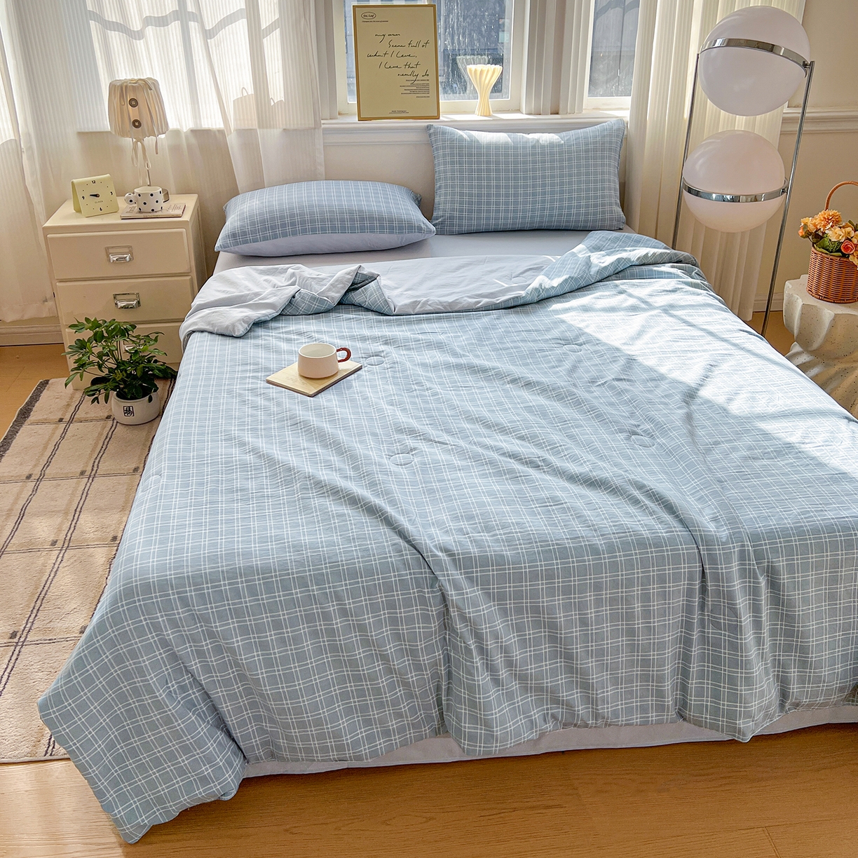 91家纺网 家纺一手货源 找家纺 纽缦家纺 2026新款水洗棉简约格子风夏被 海之声-灰