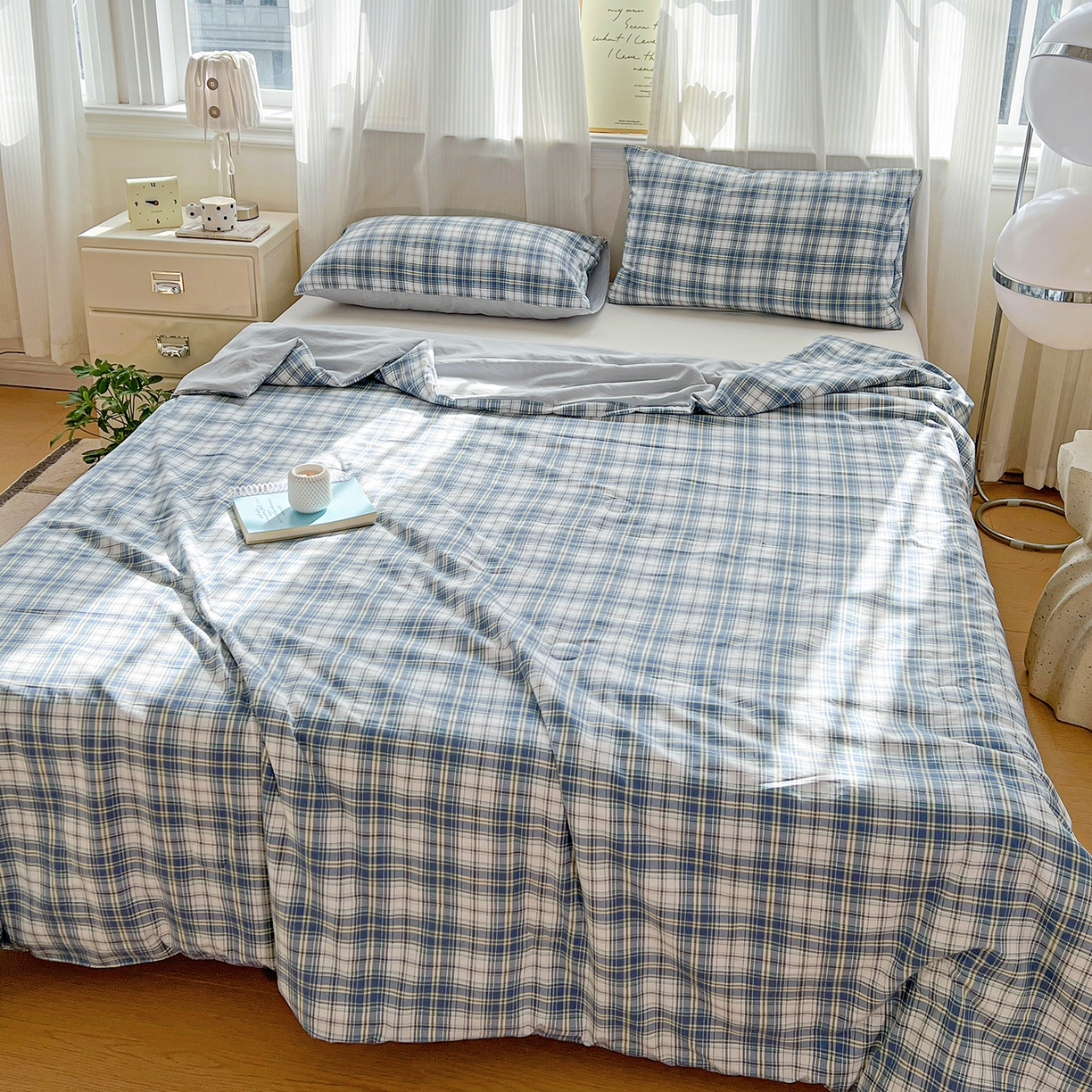 91家纺网 家纺一手货源 找家纺 纽缦家纺 2026新款水洗棉简约格子风夏被 野趣