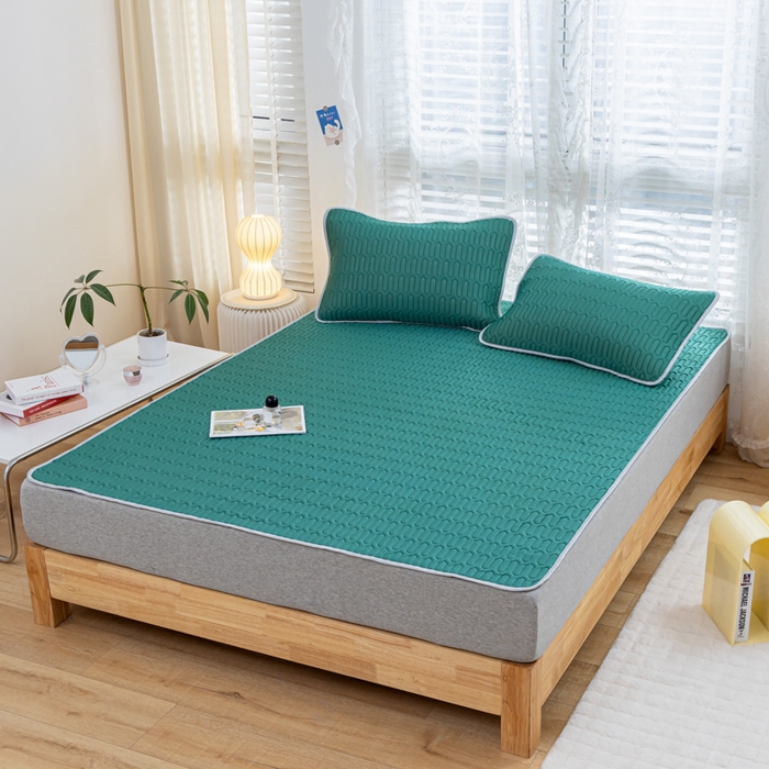 91家纺网 家纺一手货源 找家纺 优雅星家纺 2026新款清新时尚凉感丝0.35乳胶凉席-纯色 墨绿