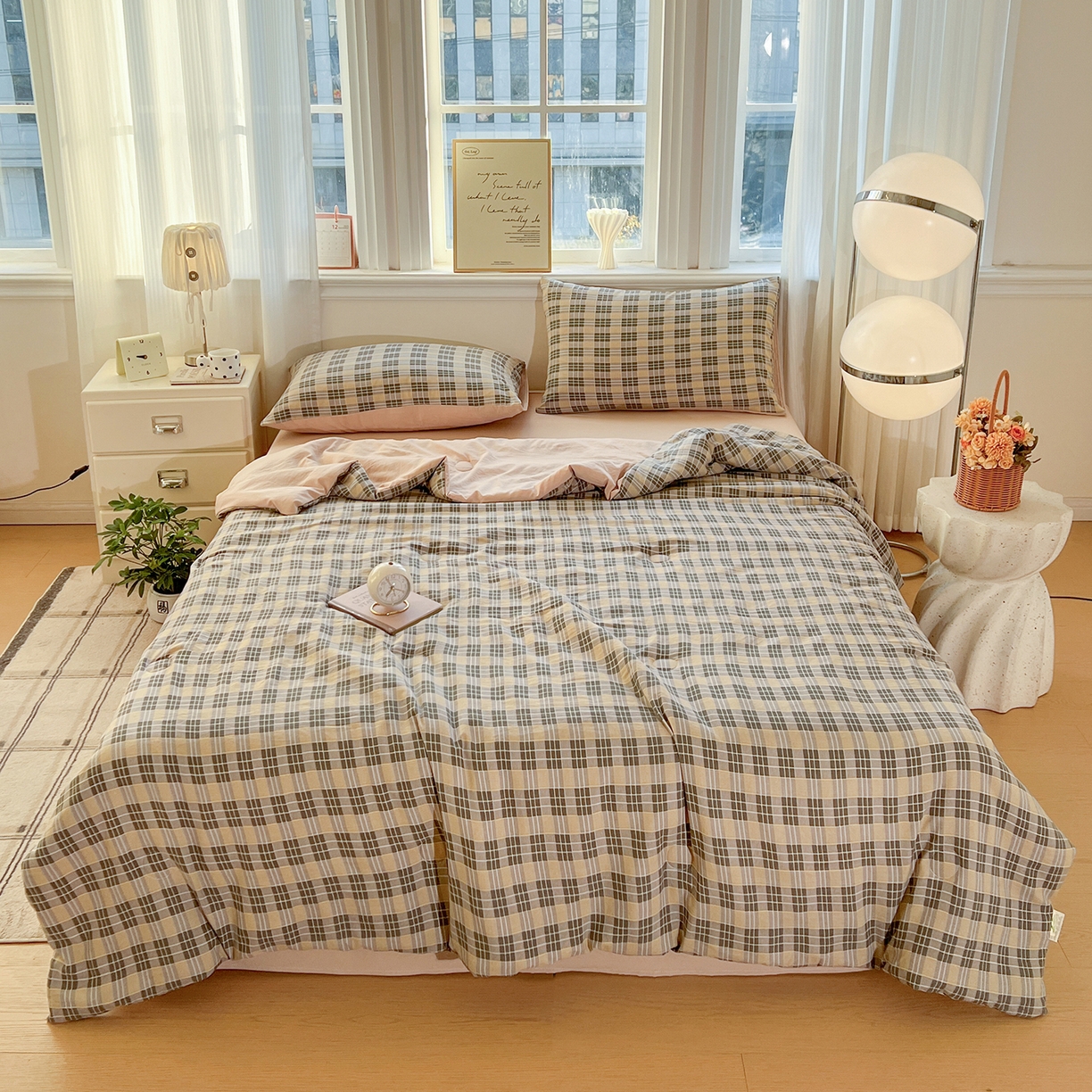 91家纺网 家纺一手货源 找家纺 纽缦家纺 2026新款水洗棉简约格子风夏被 云初