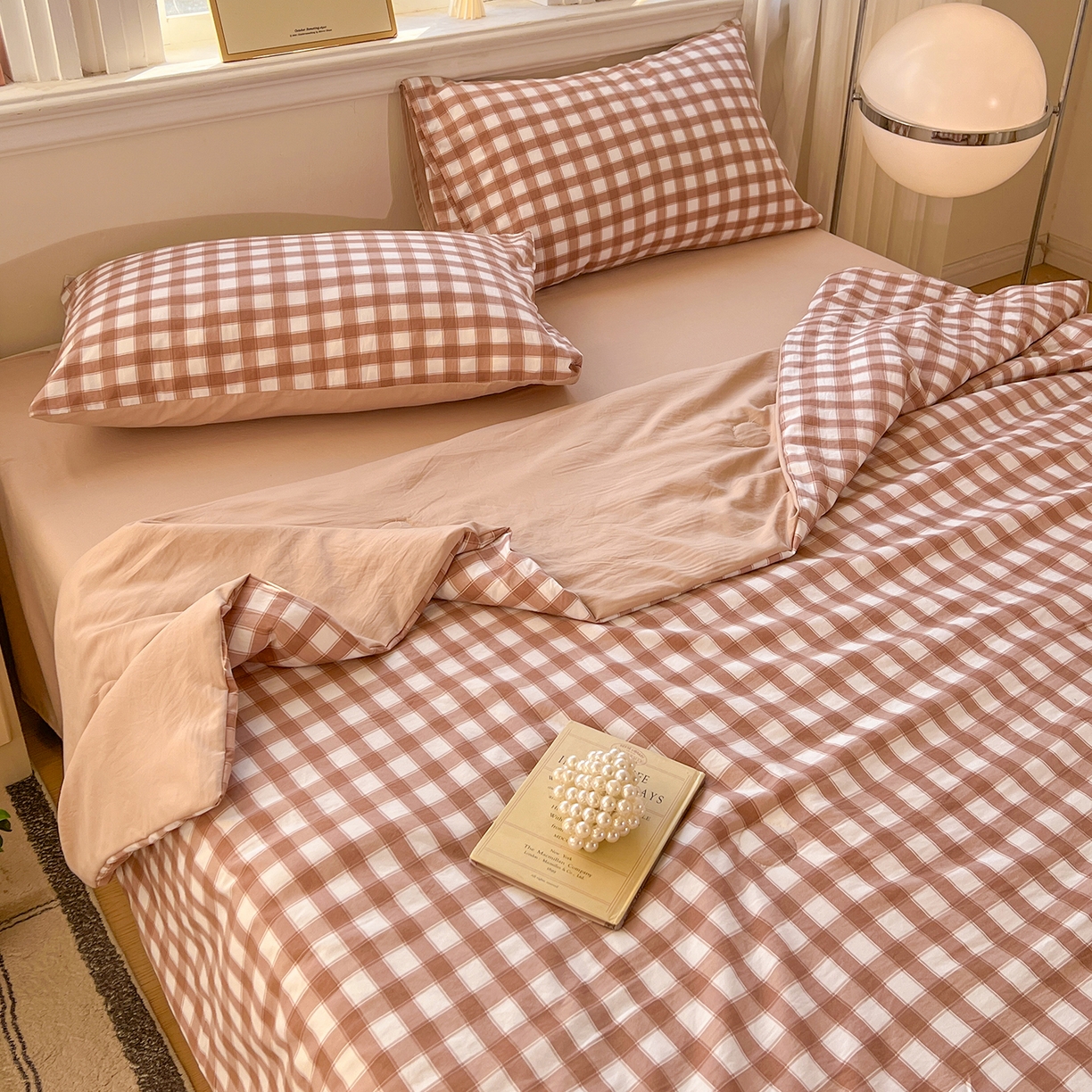 91家纺网 家纺一手货源 找家纺 纽缦家纺 2026新款水洗棉简约格子风夏被 朴雅