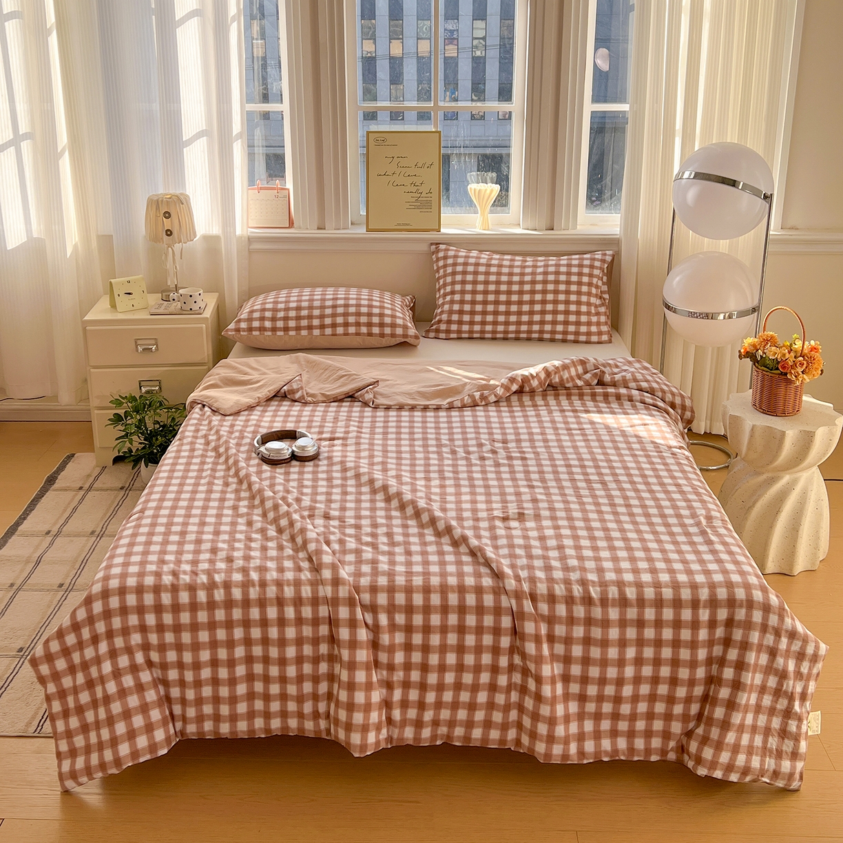 91家纺网 家纺一手货源 找家纺 纽缦家纺 2026新款水洗棉简约格子风夏被 朴雅