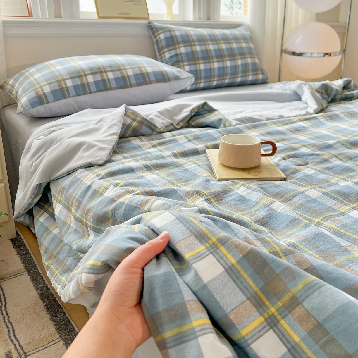 91家纺网 家纺一手货源 找家纺 纽缦家纺 2026新款水洗棉简约格子风夏被 简意