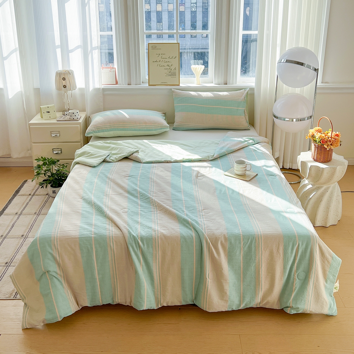 91家纺网 家纺一手货源 找家纺 纽缦家纺 2026新款水洗棉简约格子风夏被 淡香-绿