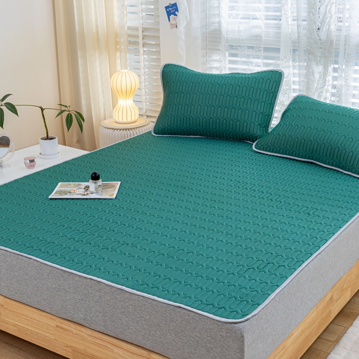 91家纺网 家纺一手货源 找家纺 优雅星家纺 2026新款清新时尚凉感丝0.35乳胶凉席-纯色 墨绿