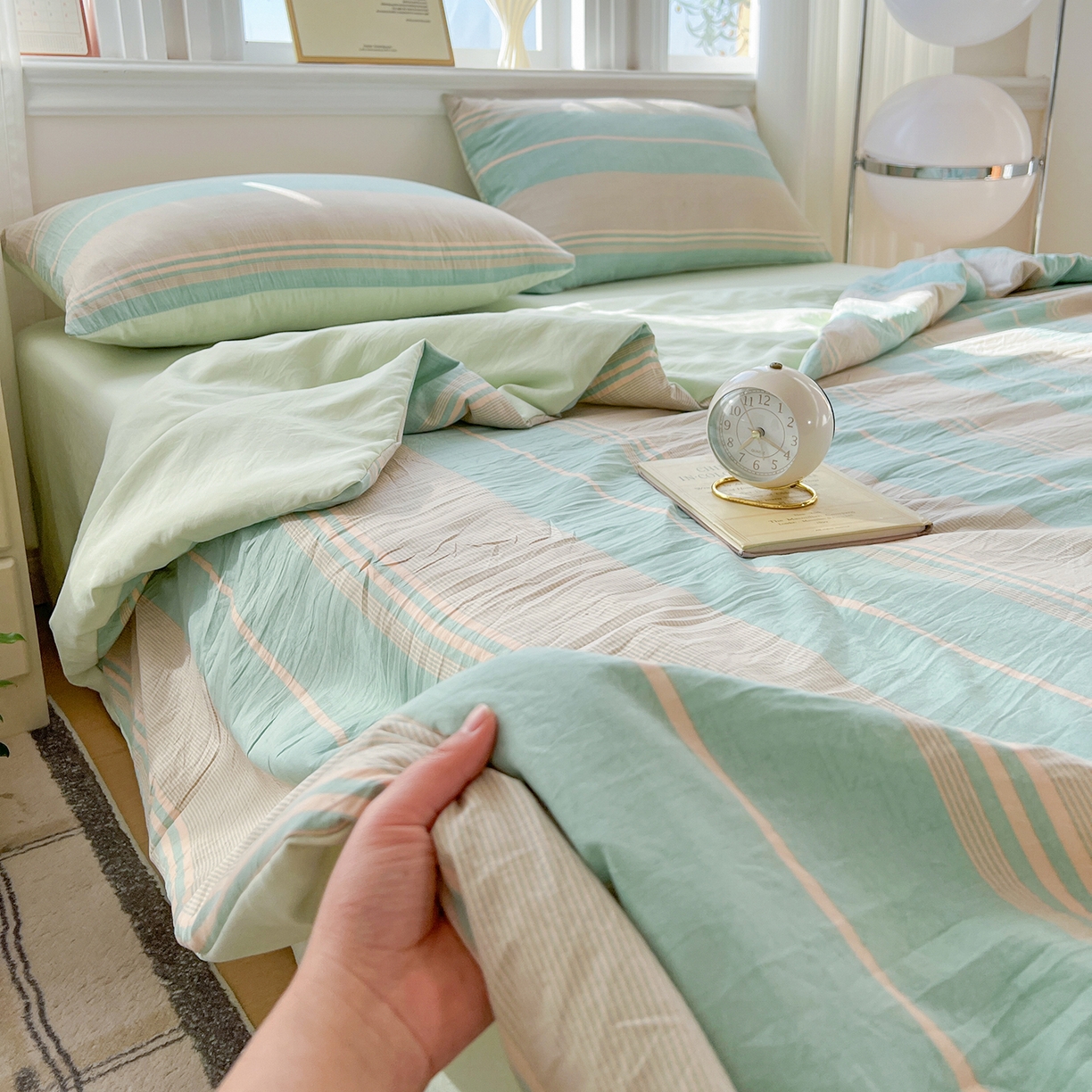 91家纺网 家纺一手货源 找家纺 纽缦家纺 2026新款水洗棉简约格子风夏被 淡香-绿