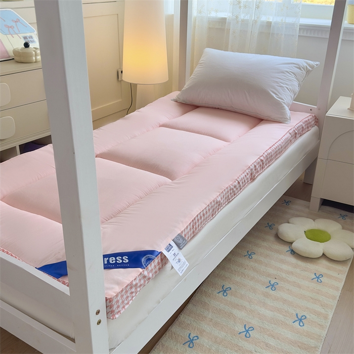 优雅星家纺 2026新款A类水洗棉抗菌大豆床垫千鸟格系列 粉色