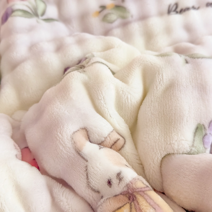 91家纺网 家纺一手货源 找家纺 优雅星家纺 2026新款亲肤舒适兔毛绒豆豆绒冬被 爱丽丝