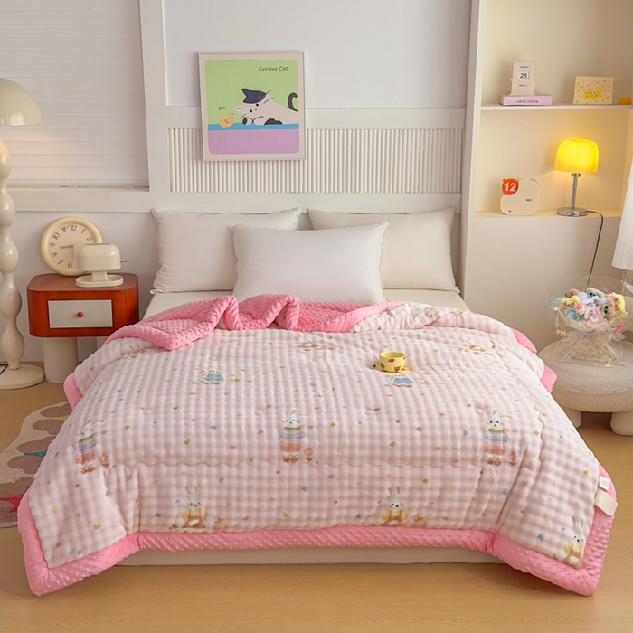 91家纺网 家纺一手货源 找家纺 优雅星家纺 2026新款亲肤舒适兔毛绒豆豆绒冬被 春游