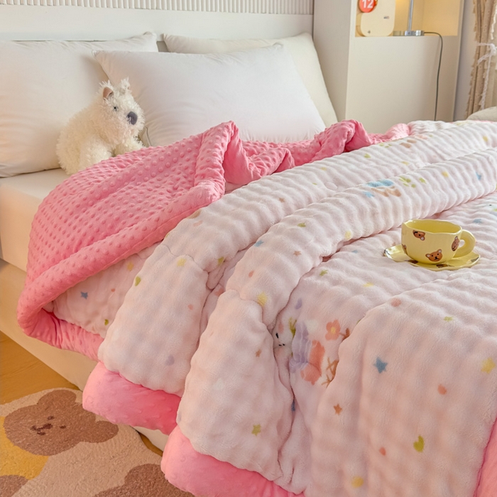 91家纺网 家纺一手货源 找家纺 优雅星家纺 2026新款亲肤舒适兔毛绒豆豆绒冬被 春游